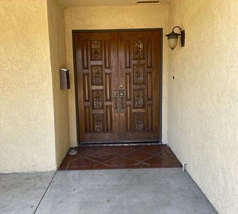 5th image of 756 Sycamore Ave