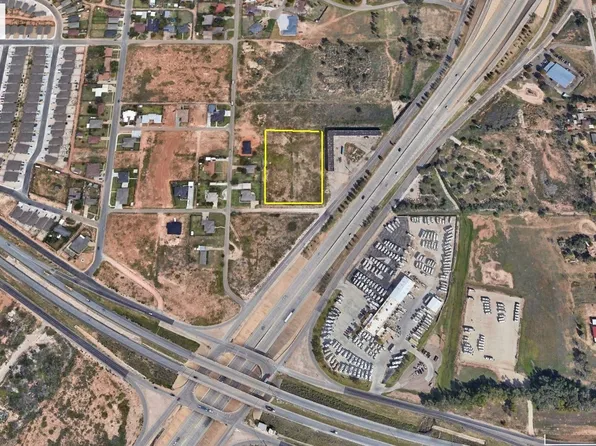 2102 Ridge Rd, Lubbock, TX 79403