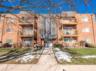 5752 W 128th St #103, Crestwood, IL 60445