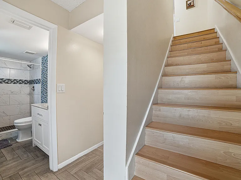 105 Deer Creek Rd — Photo 5