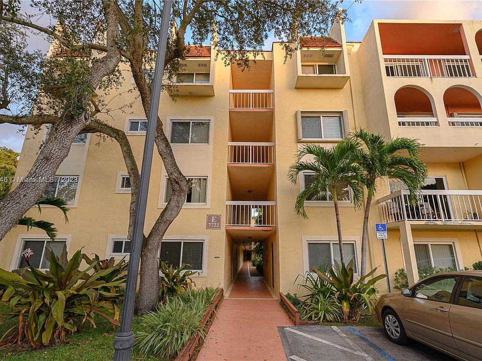 1st image of 7722 Camino Real E #303