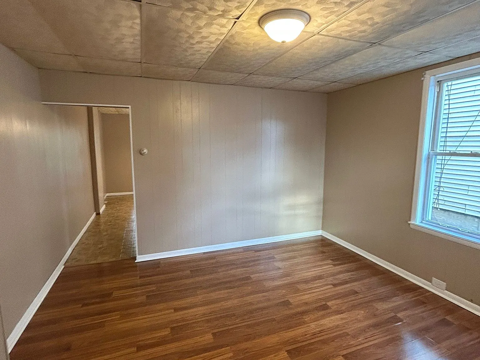 3 bed, 1000 sqft, $700 — Photo 4