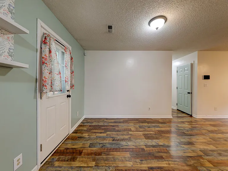3253 N Senseney Cir — Photo 50