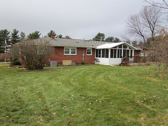 4th image of 890 Fulwell Dr