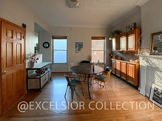 Rented by The Excelsior Collection LTD | media 9