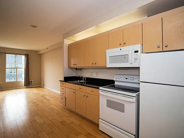 140 S Van Ness Ave #743 — Photo 1
