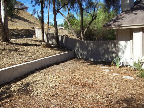 4th image of 17566 Nelson Ave