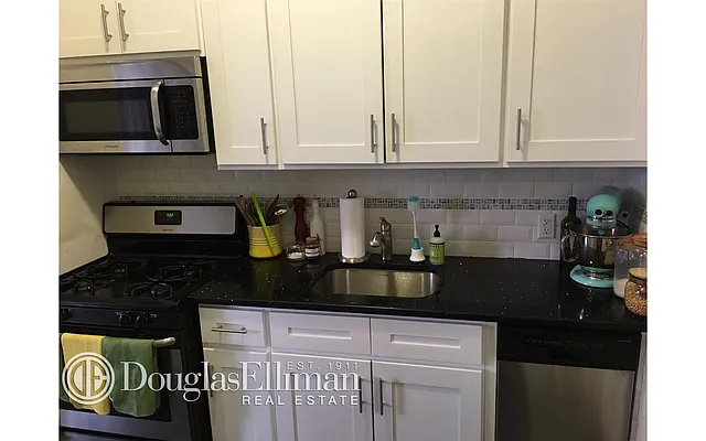 Rented by Douglas Elliman | media 30