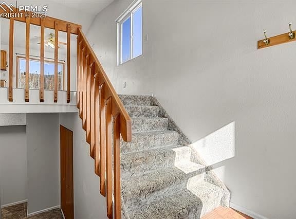 2nd image of 5493 Jennifer Ln