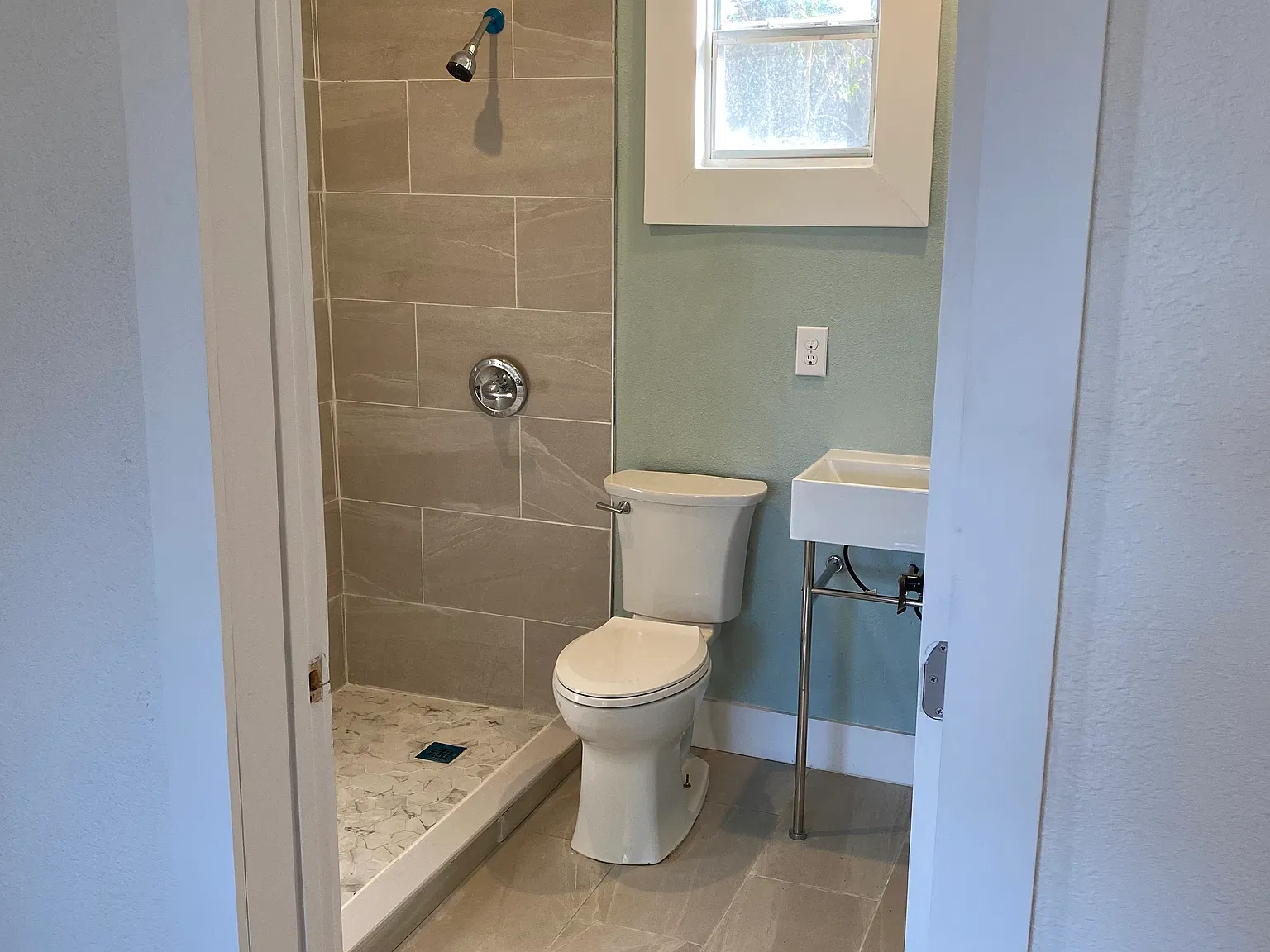 2 bed, 912 sqft, $1,625 — Photo 4