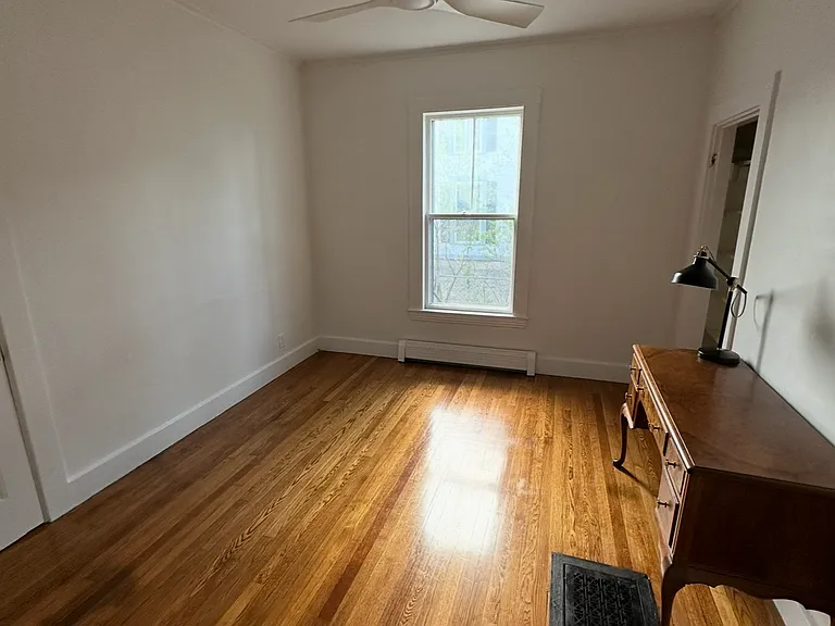 60 South St — Photo 11