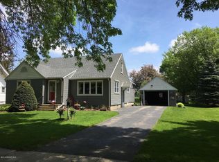 403 4th St, Lyle, MN 55953