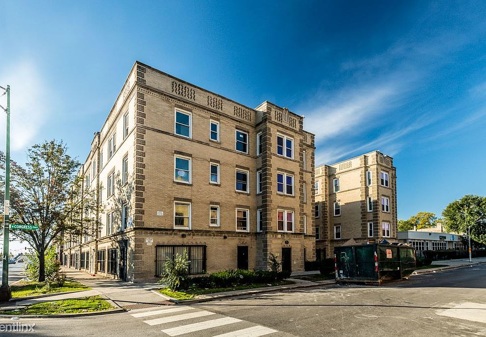 500 S Laramie Ave Apartments Chicago Exterior_05