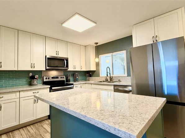 98-271 Kaonohi St #H2, Aiea, HI 96701