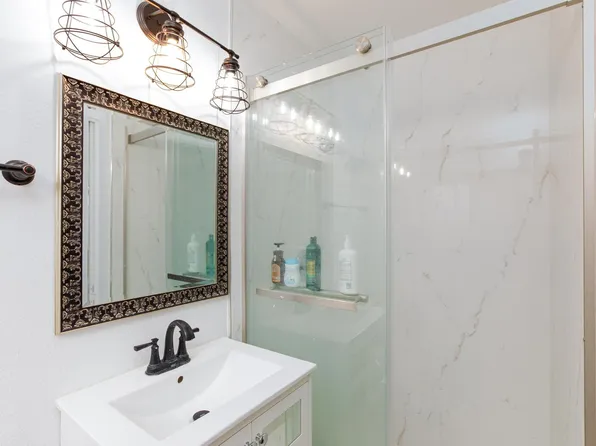 (undisclosed Address), Las Vegas, NV 89102