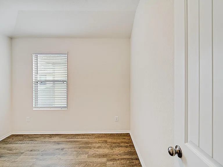9458 Laiden Creek Trl — Photo 13