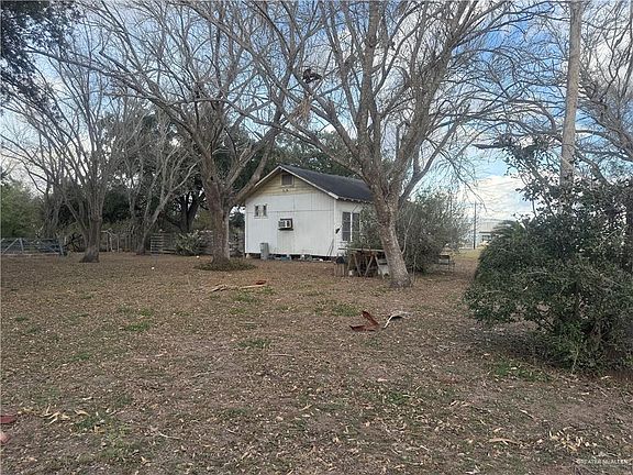 4th image of 8105 Mile 2 1/2 Rd E