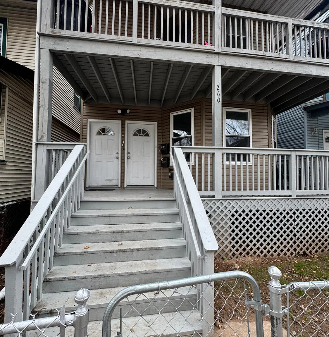 260 Amherst St — Photo 2