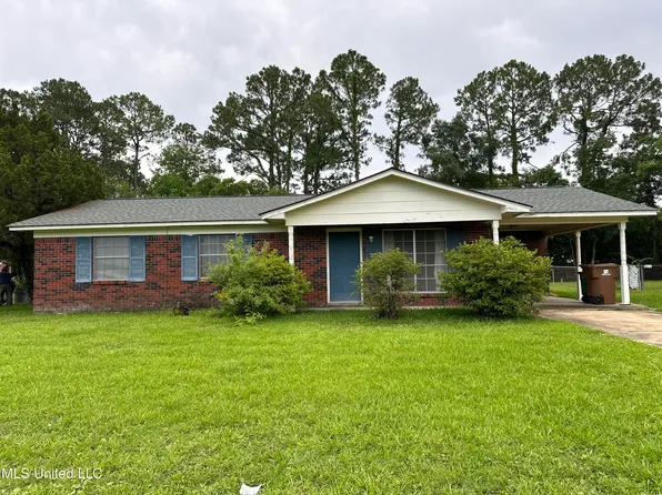 209 Shalimar Dr, Long Beach, MS 39560