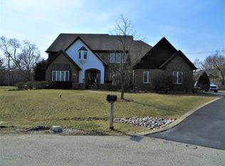 1213 Woodview Dr, Prospect Heights, IL 60070