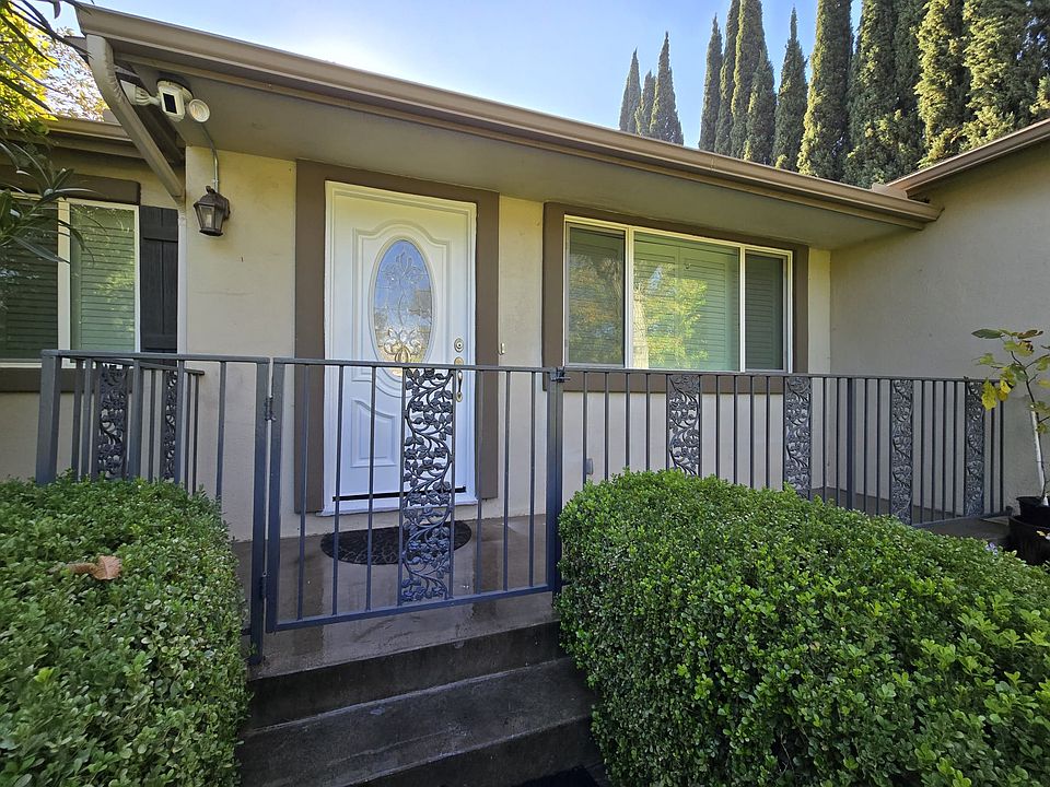 1st image of 16900 Marlin Pl #1