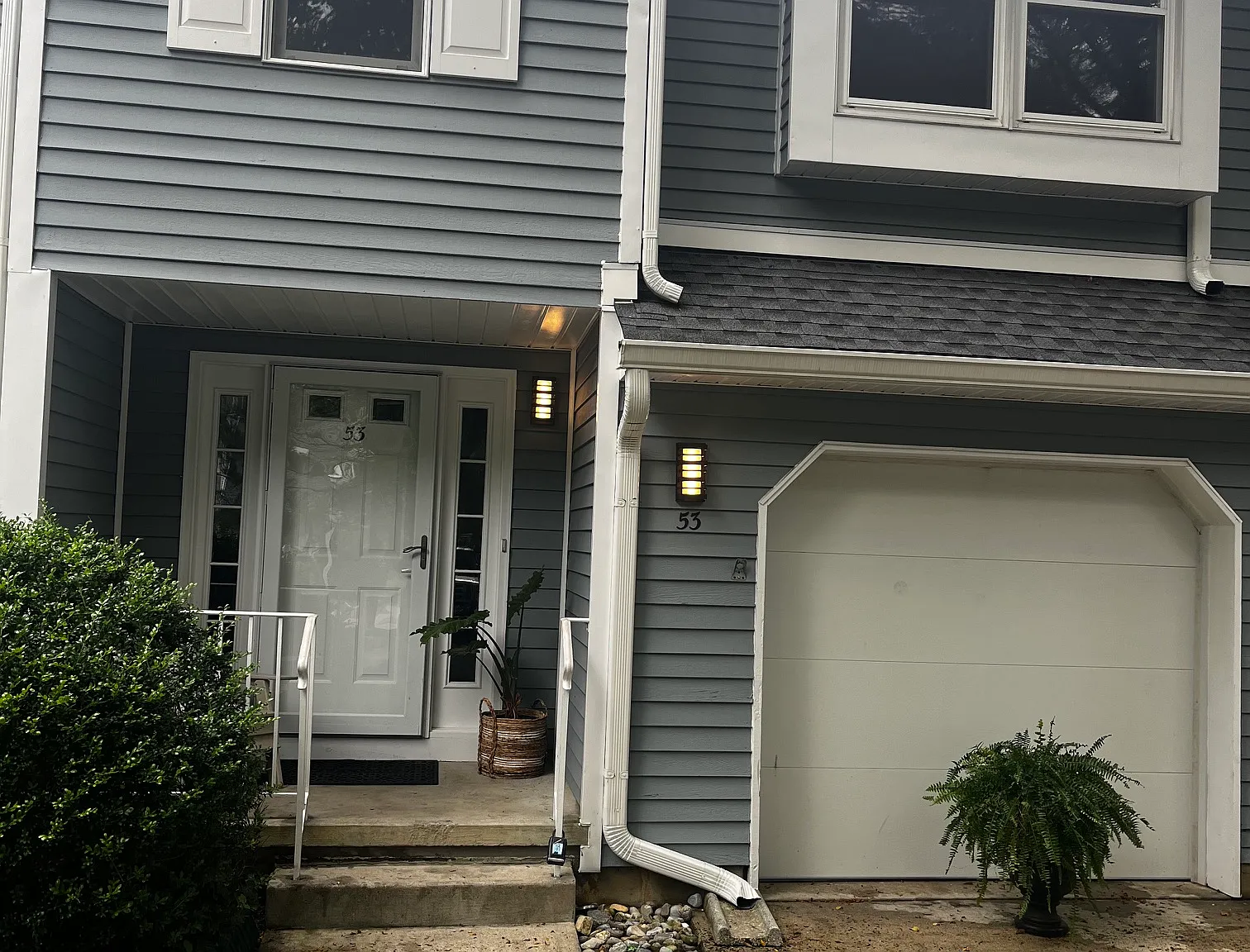 3 bed, 2.5 bath, 1756 sqft, $4,500 — Photo 1