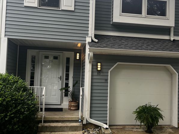 53 Essex Dr