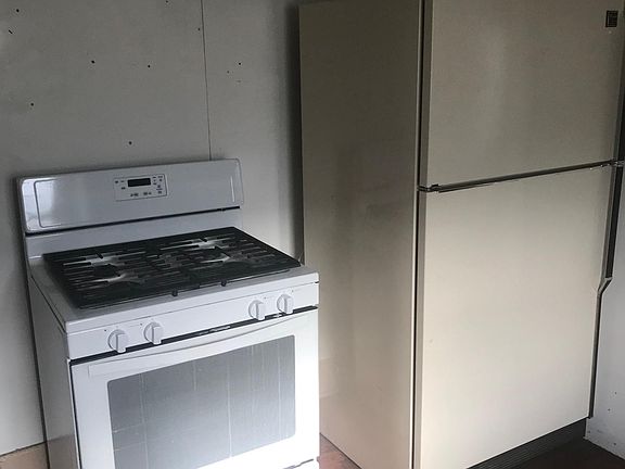 5th image of 1023 W Oklahoma Ave