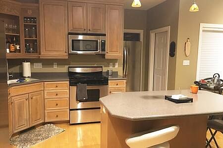 3rd image of 2235 Fox Valley Dr SW