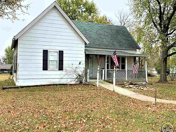 418 Whiting St, Whiting, KS 66552 | MLS #215662 | Zillow