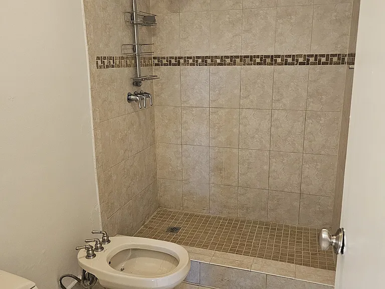 1870 W 72nd Pl — Photo 12