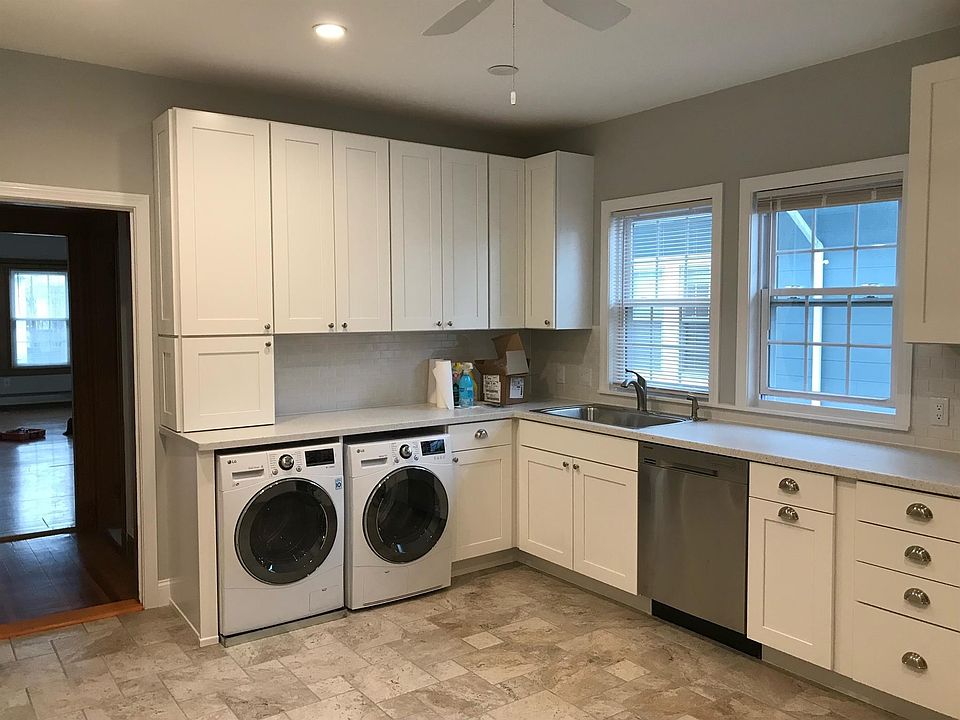 1st image of 10 Bradford Ave #2