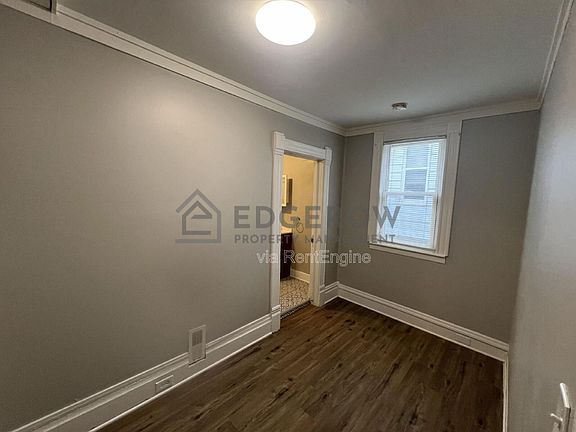5th image of 300 Gunnison Ave SW #A