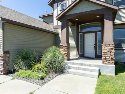 4909 NW Commons Dr, Pasco, WA, 99301
