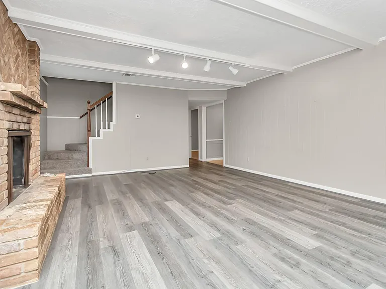 12526 Hazelwood Ln — Photo 6