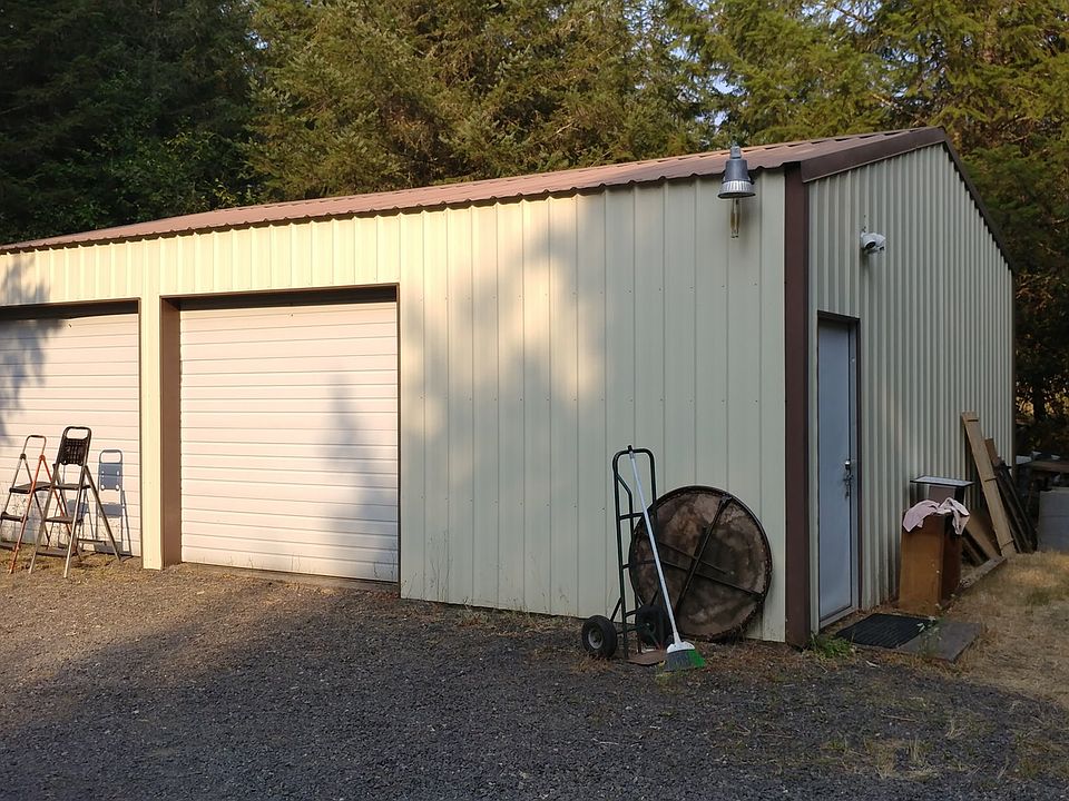 2nd image of 43520 Wiley Creek Dr