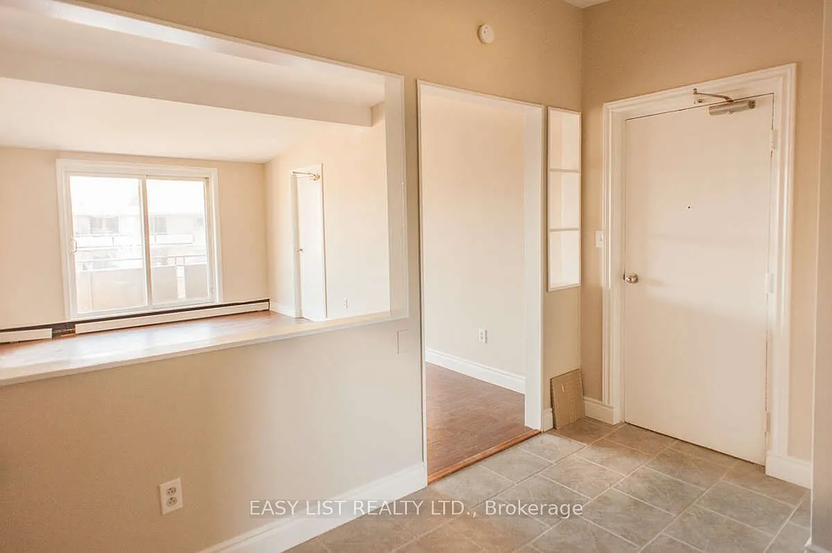Building Photo - 8650 Wyandotte St E #34