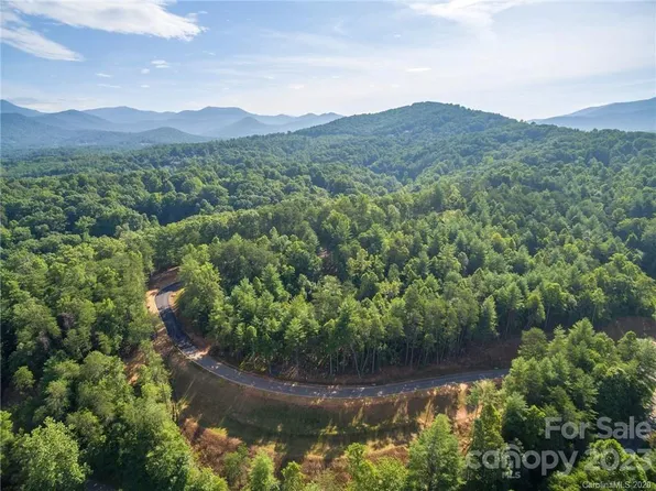 137 Riverbend Forest Dr #3, Asheville, NC 28805