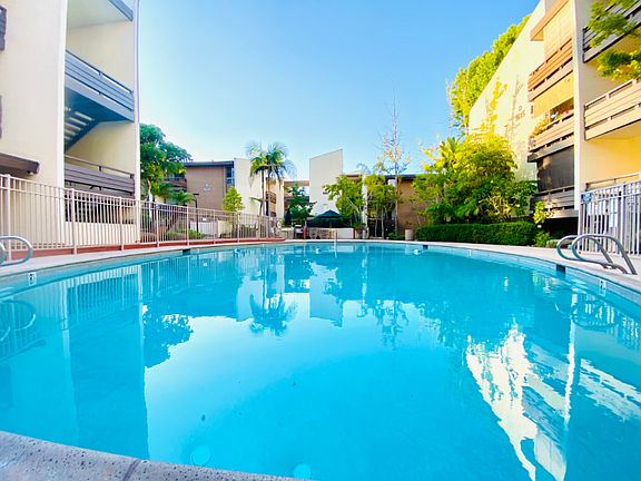 2nd image of 1605 Hotel Cir S Unit B113