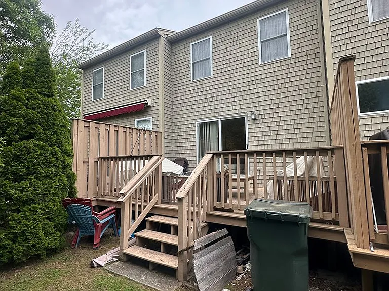 222 Fairway Dr — Photo 2