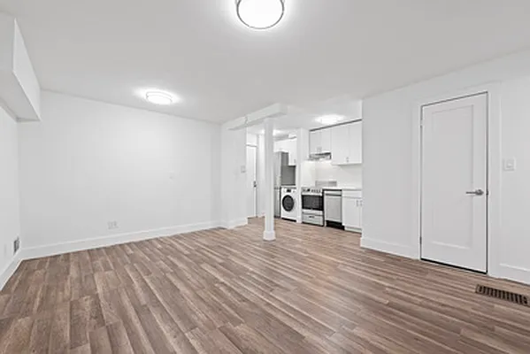 Rented by Corcoran | media 23