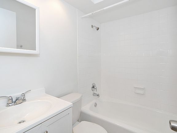 5th image of 14026 S School St #2192867