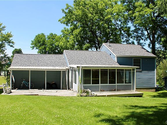 3rd image of 117 Bent Tree Ln