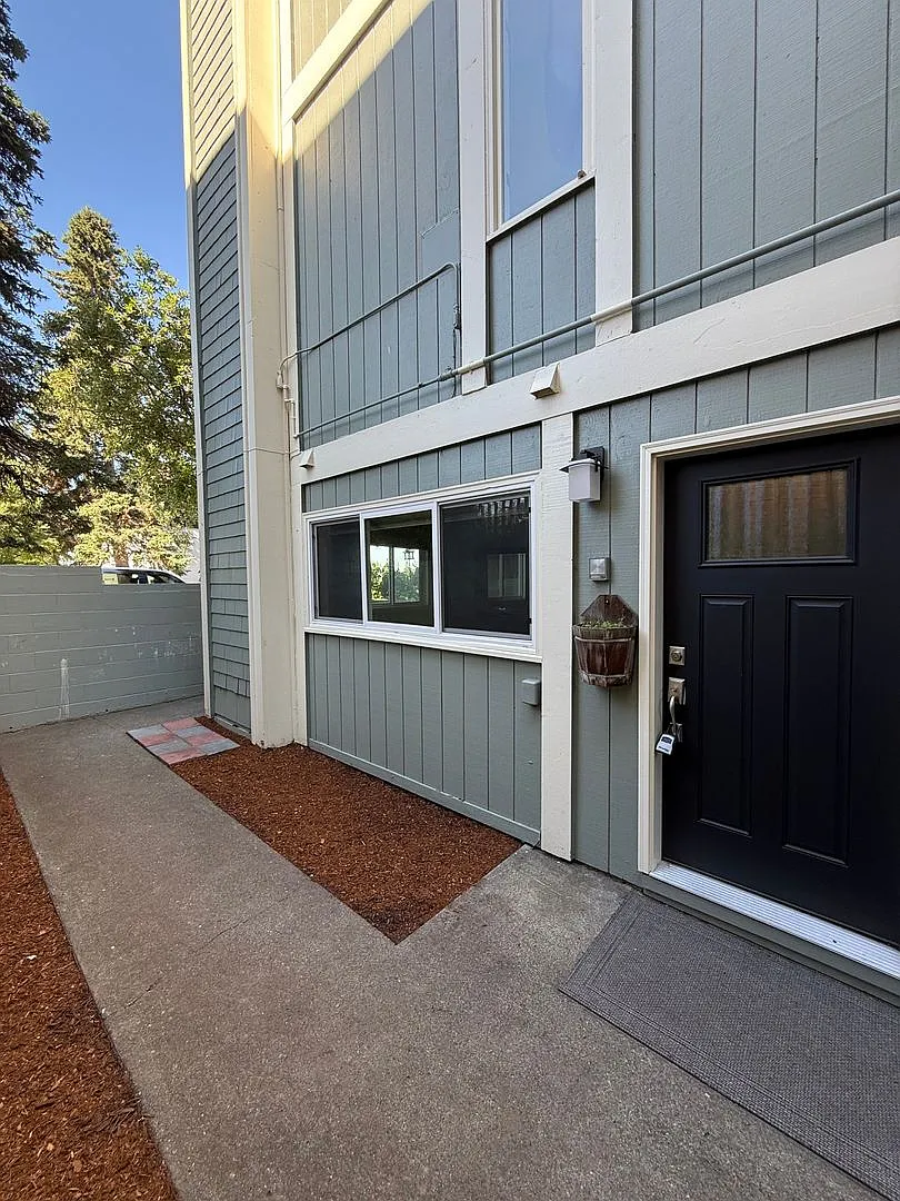 Modern 2-Story Coastal Retreat in Historic Bootleggers Cove — Photo 1