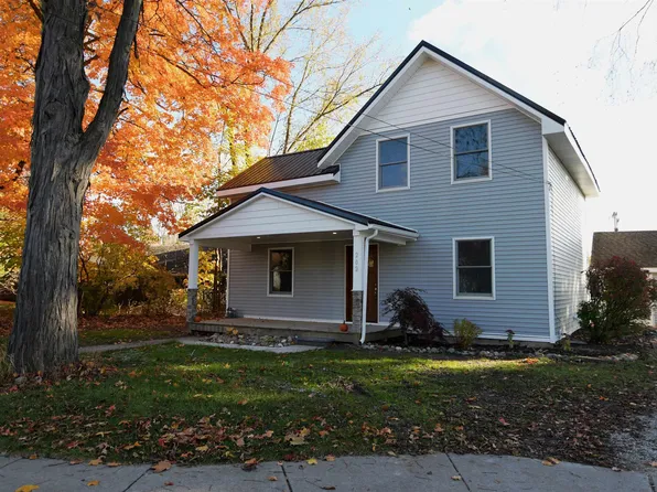 202 Oak St, Linden, MI 48451