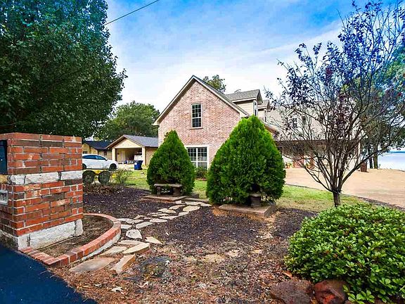 2nd image of 17810 Regal Row