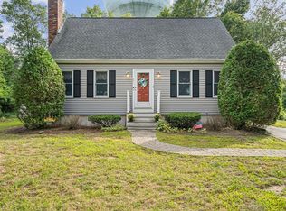 271 Roosevelt Rd, Weymouth, MA 02188