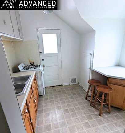 4th image of 6656 W Moltke Ave #2