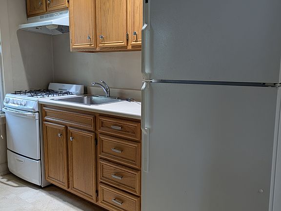 5th image of 1420 E State St #11