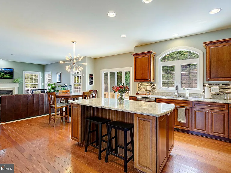 3104 Lawrin Ct — Photo 14